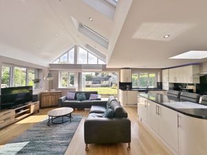 Photo 15- click for photo gallery